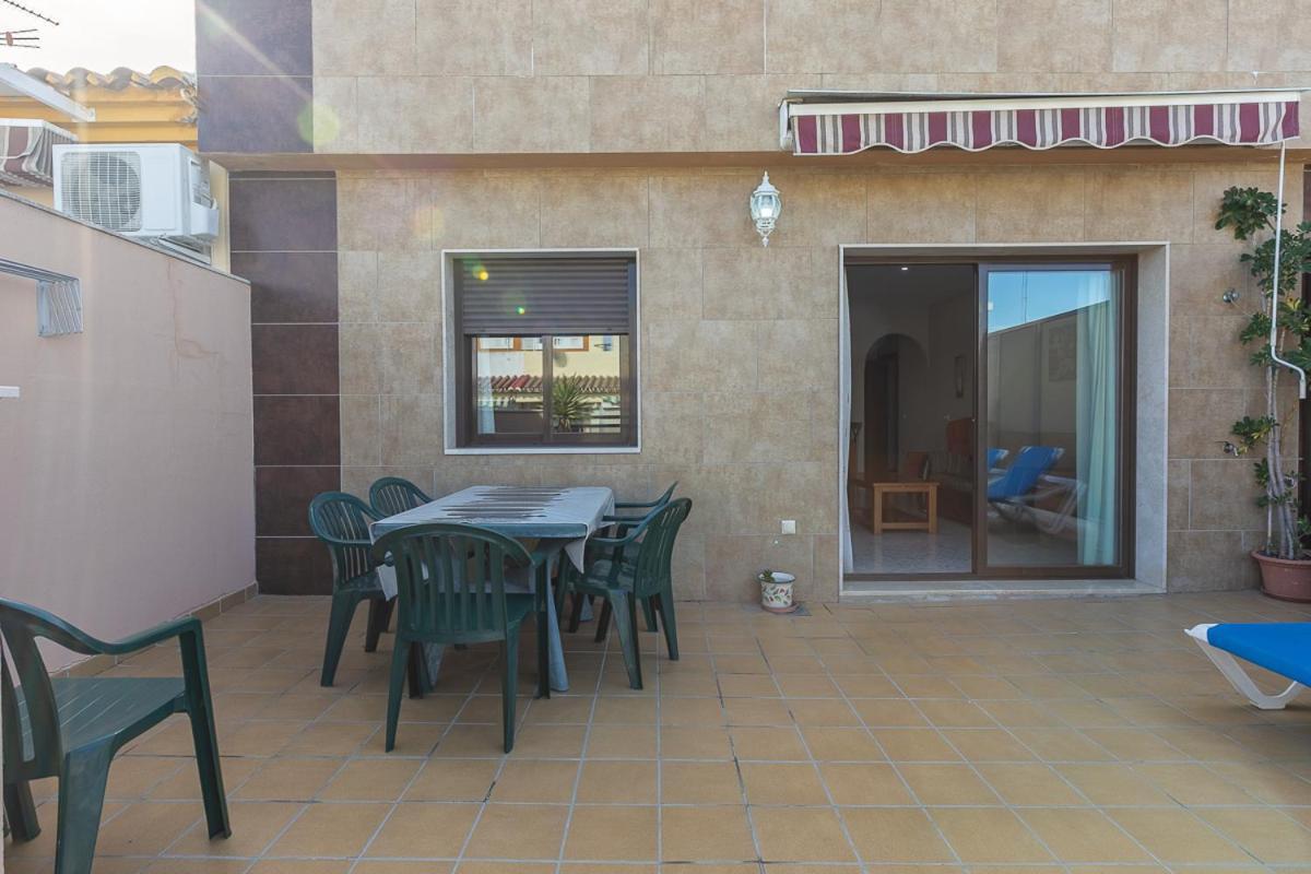 Apartamentos Guerrero Torre Del Mar Exterior foto